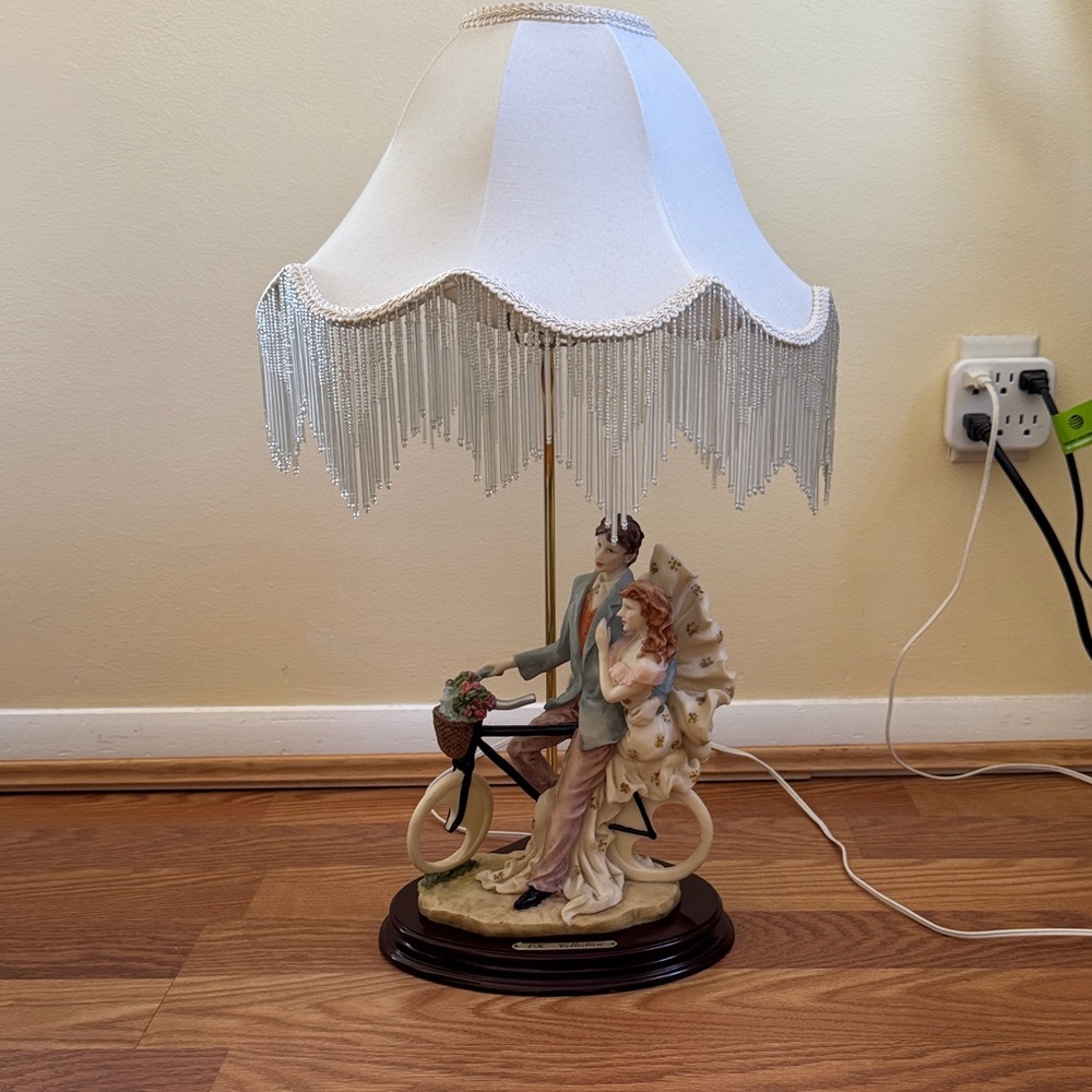 Elegant White Table Lamp with Figurine